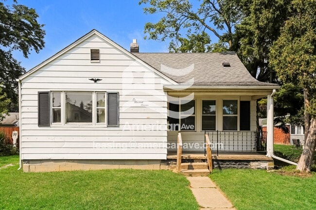 Primary Photo - 611 W Wayne St