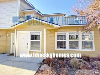 Building Photo - 11045 W Garverdale Ln