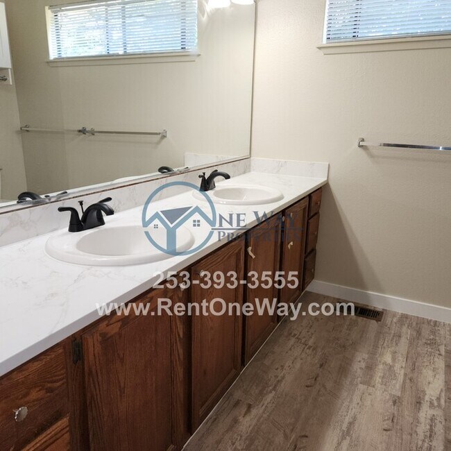 Building Photo - 9824 60th St Ct W