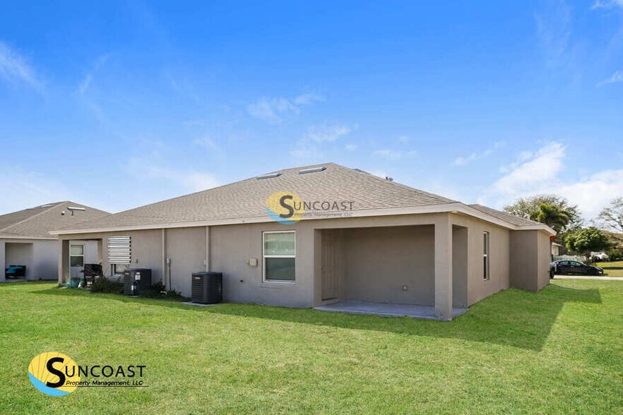 Building Photo - 448 Tioga St