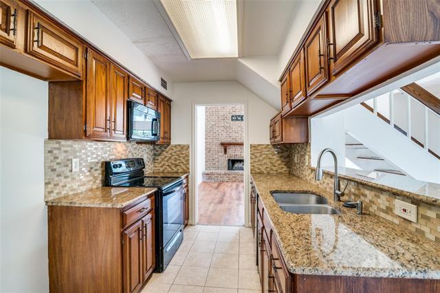 Building Photo - 621 Via La Paloma