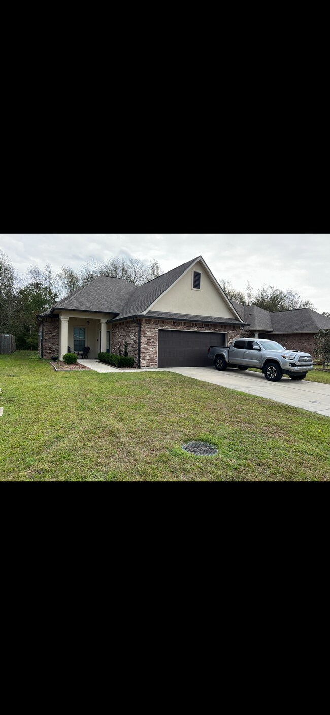 Primary Photo - 511 Whip St