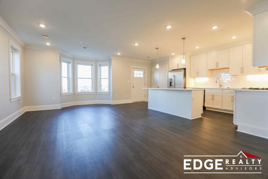 Building Photo - 68 North Beacon St