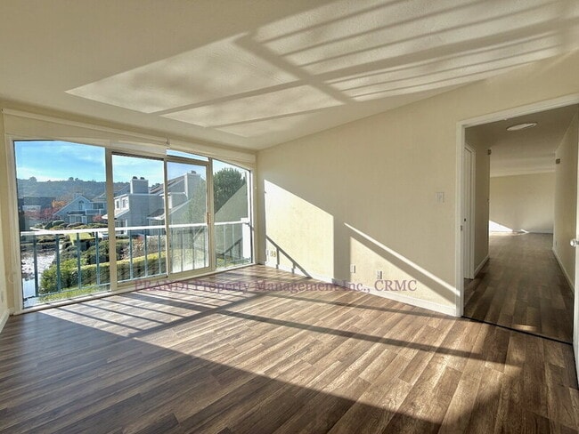 Building Photo - 5221 Shelter Bay Ave