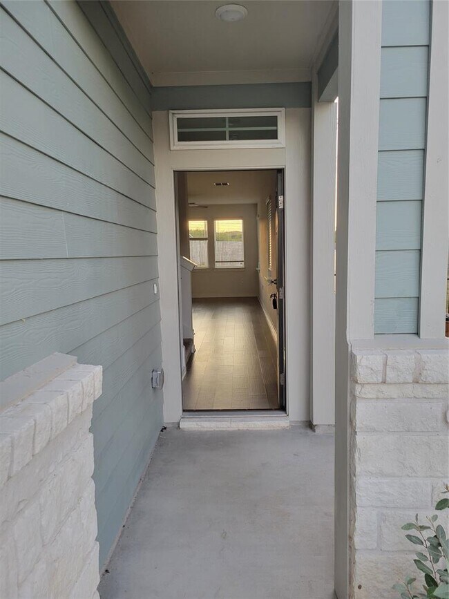 Building Photo - 7412 Sparkling Light Dr