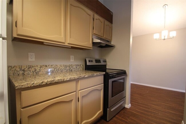 Building Photo - 1712 Cinnamon Path