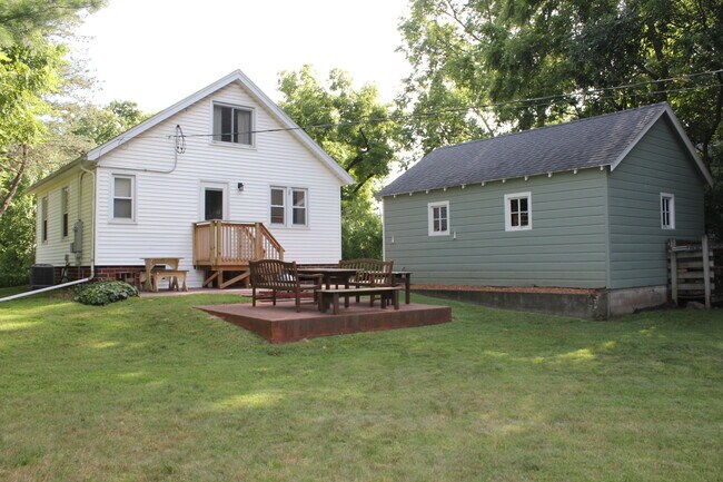 Building Photo - 2907 Arbor St