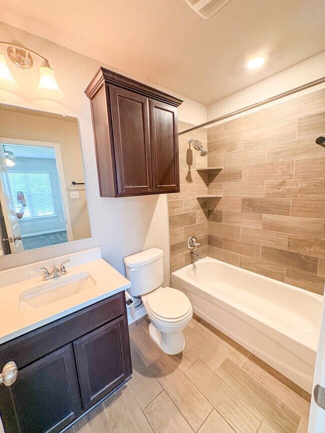 Building Photo - 1218 Amber Dawn Dr