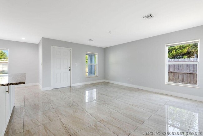 Building Photo - 1506 S J St