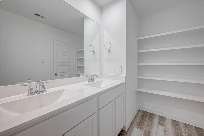 Building Photo - 13420 Sombrero Cay Dr