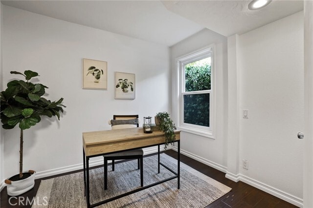 Building Photo - 715 Oceanhill Dr