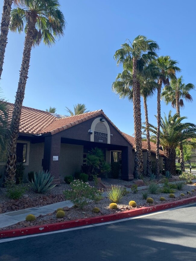 Building Photo - 5028 S Rainbow Blvd