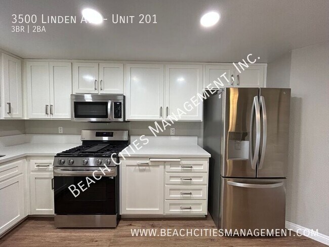 Building Photo - 3500 Linden Ave