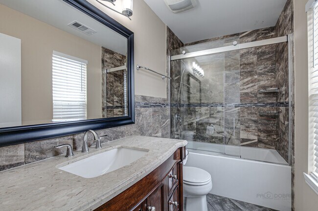 Building Photo - 1291 Orleans Dr