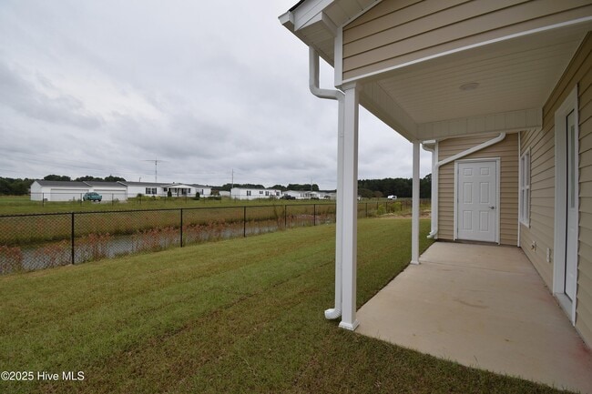 Building Photo - 640 Abigail Taylor Dr