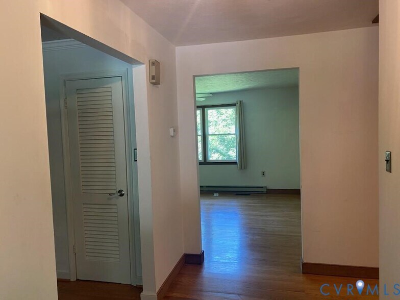 Building Photo - 3346 Blueberry Hill Ln
