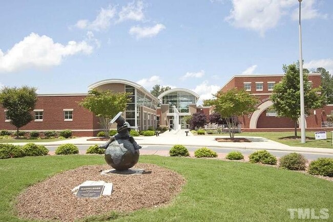 Building Photo - 108 Lacombe Ct