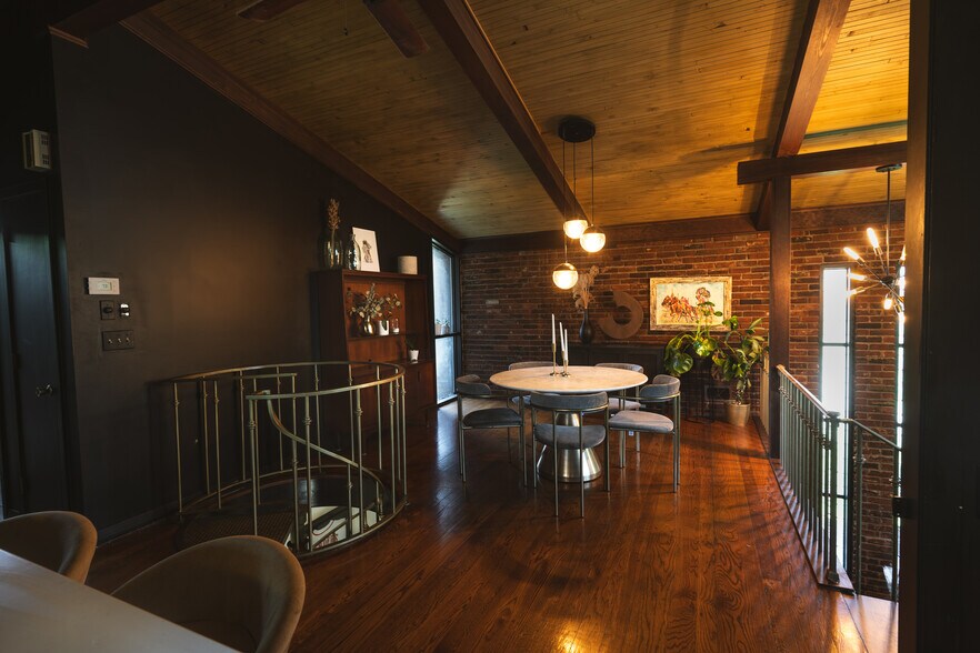 Building Photo - 6704 Green Meadow Ct