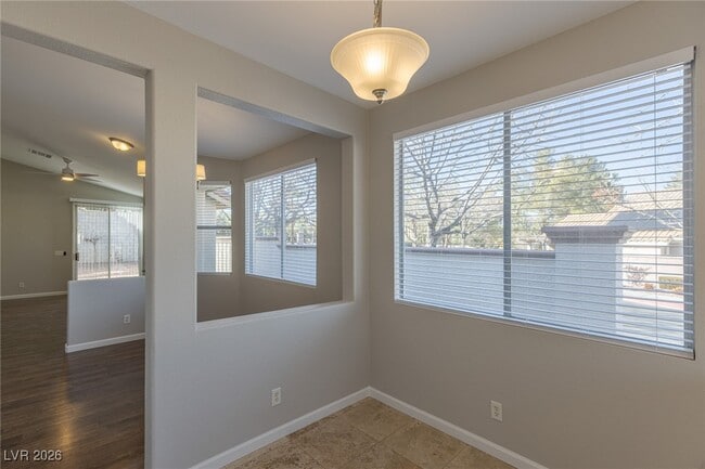 Building Photo - 167 Mountainside Dr