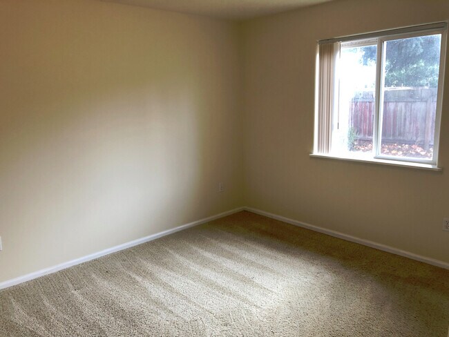 Building Photo - clpa02