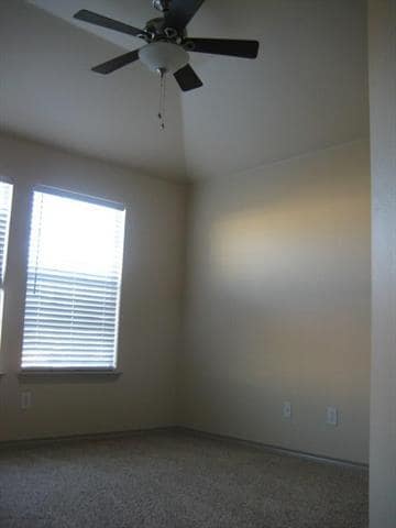 Building Photo - 3908 Oceanside Dr