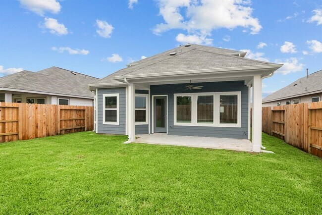 Building Photo - 31915 Splendor Dr
