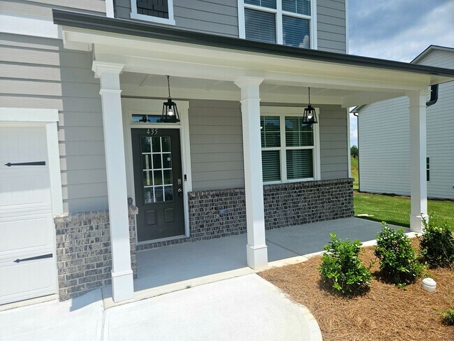 Building Photo - New 5 Bedroom 3 Bath House For Lease Dallas GA