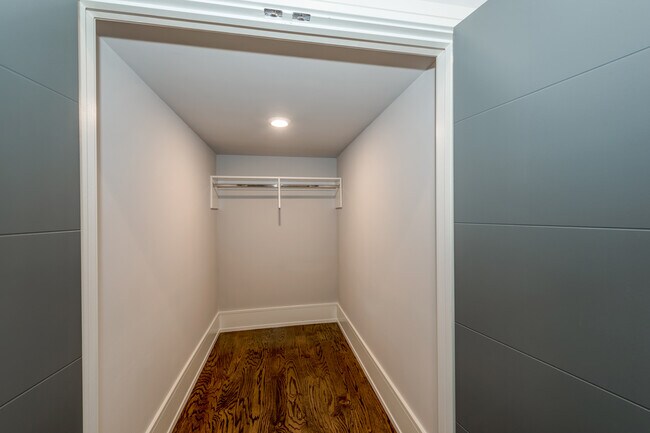 Building Photo - 3561 Blair Cir NE