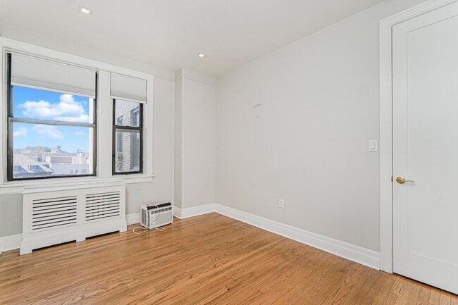 Building Photo - 2600 John F. Kennedy Blvd