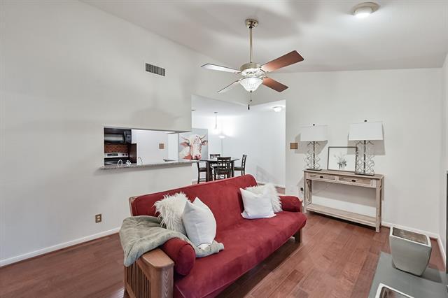 Building Photo - 2101 Friendly Dr