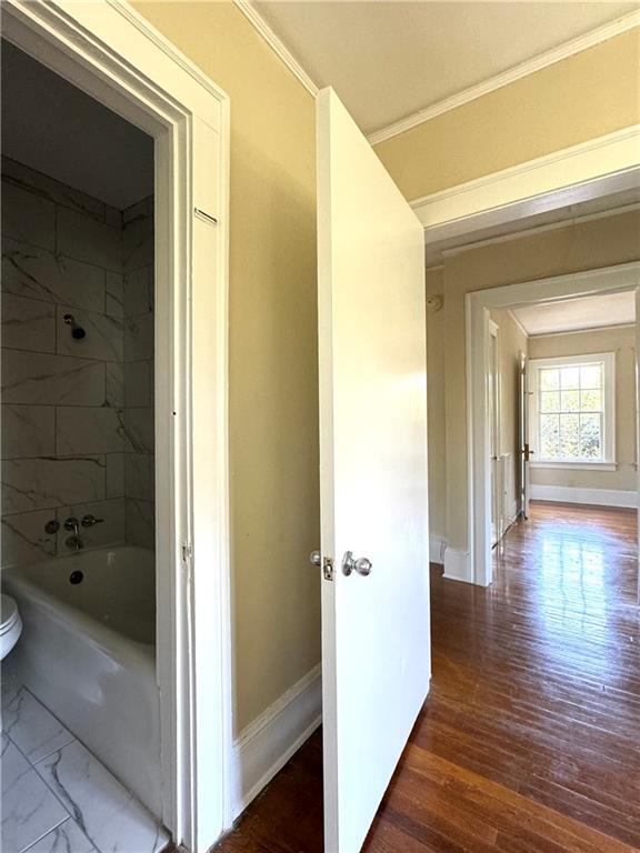 Building Photo - 46 Delmont Dr NE
