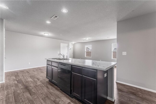Building Photo - 242 N Marietta Wy