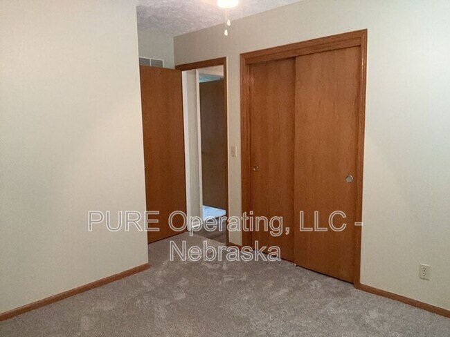Building Photo - 6408 N 79th Ave