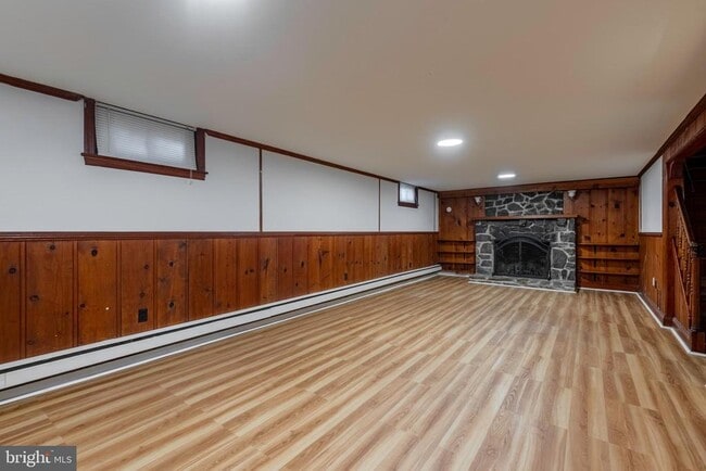 Building Photo - 871 Highland Ave