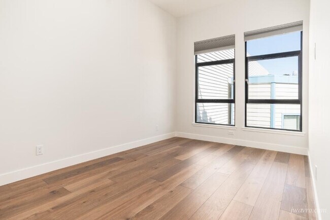 Building Photo - 25 Grace St