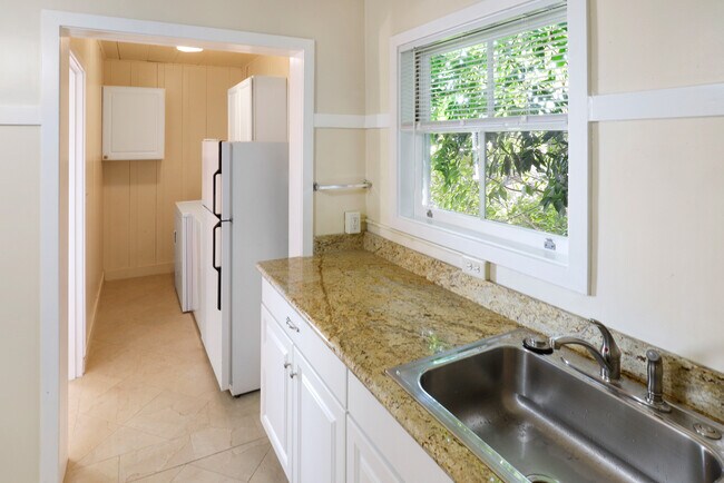Kitchen, Laundry Rm. - 9 Alta Ave