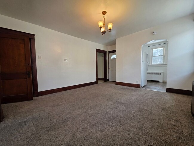 Building Photo - 1122 9th St