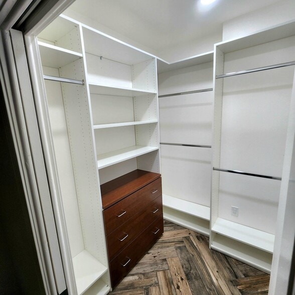 Building Photo - 26371 Helene Dr