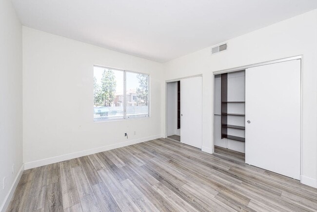 Building Photo - Quiet Carmel Valley Condo For Rent!