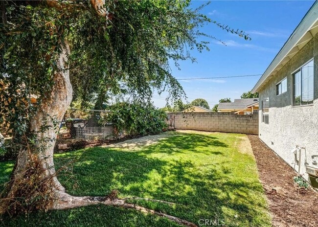 Building Photo - 11518 Fidel Ave