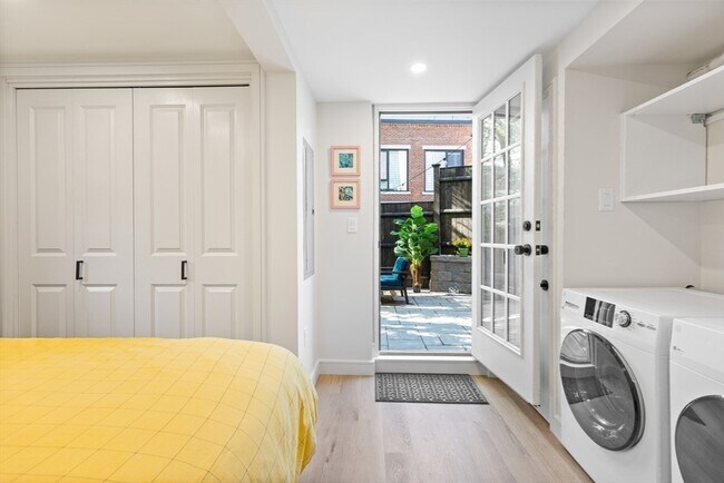 Building Photo - 46 Lancaster Terrace