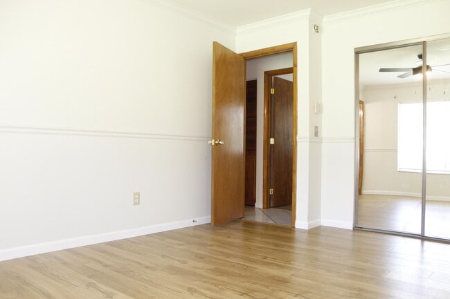 Building Photo - 421 Nogales Ave NE