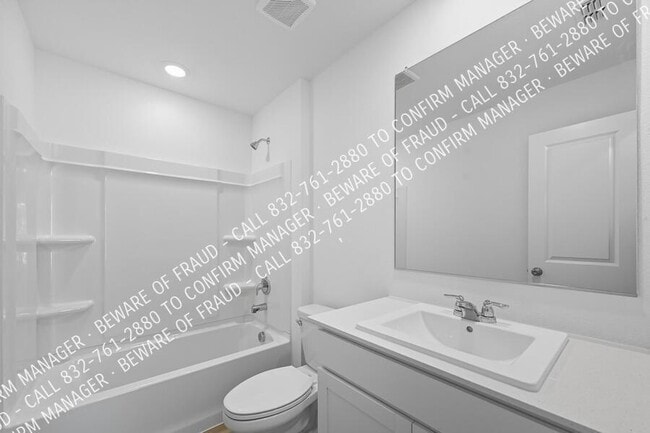 Building Photo - 416 Finch Cir