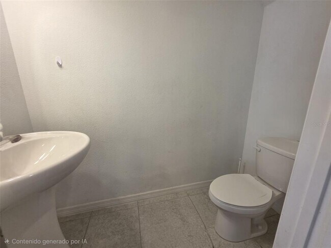 Building Photo - 469 Madison Dr