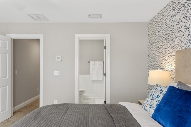 Building Photo - 2665 Breton Ridge Dr