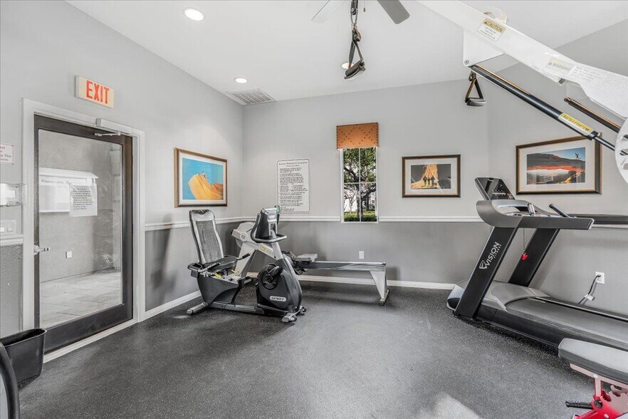 Building Photo - 259 Riverdale Ct