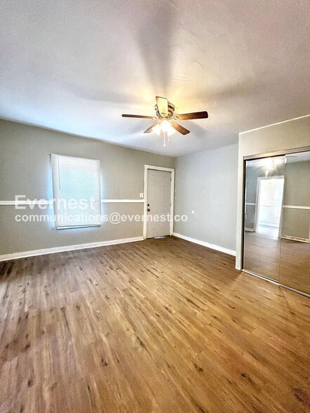 Building Photo - 100 Chestnut St