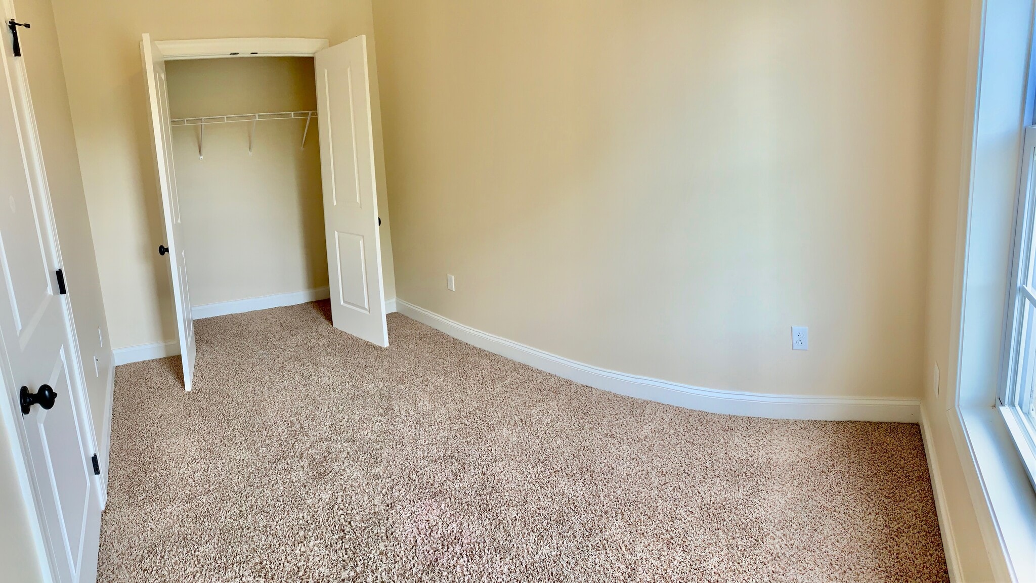 Building Photo - 404 Treyson Ln