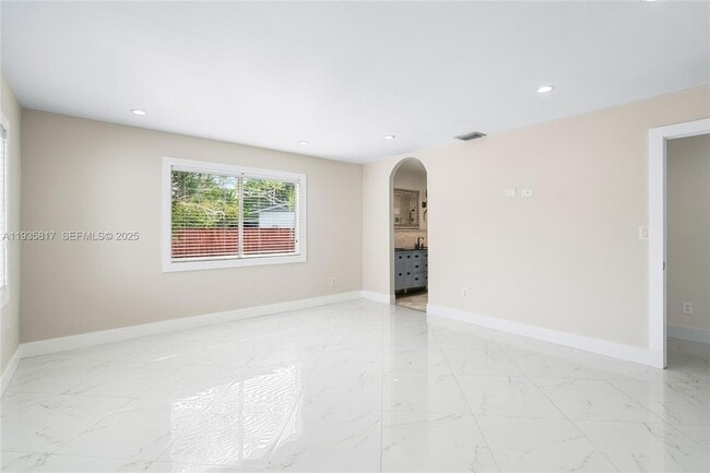 Building Photo - 13611 SW 77th St