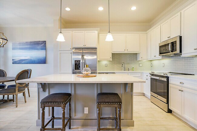 Building Photo - 140 Ocean Breeze Dr